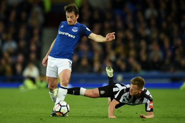 对他表达出 对他表达出