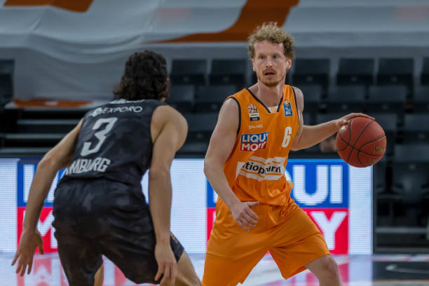 对于潜在投 对于潜在投